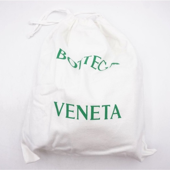 ABSOLUTELY GORGEOUS BOTTEGA VENETA CLIP BAG IN GRAPE~NWT - Picture 6 of 12